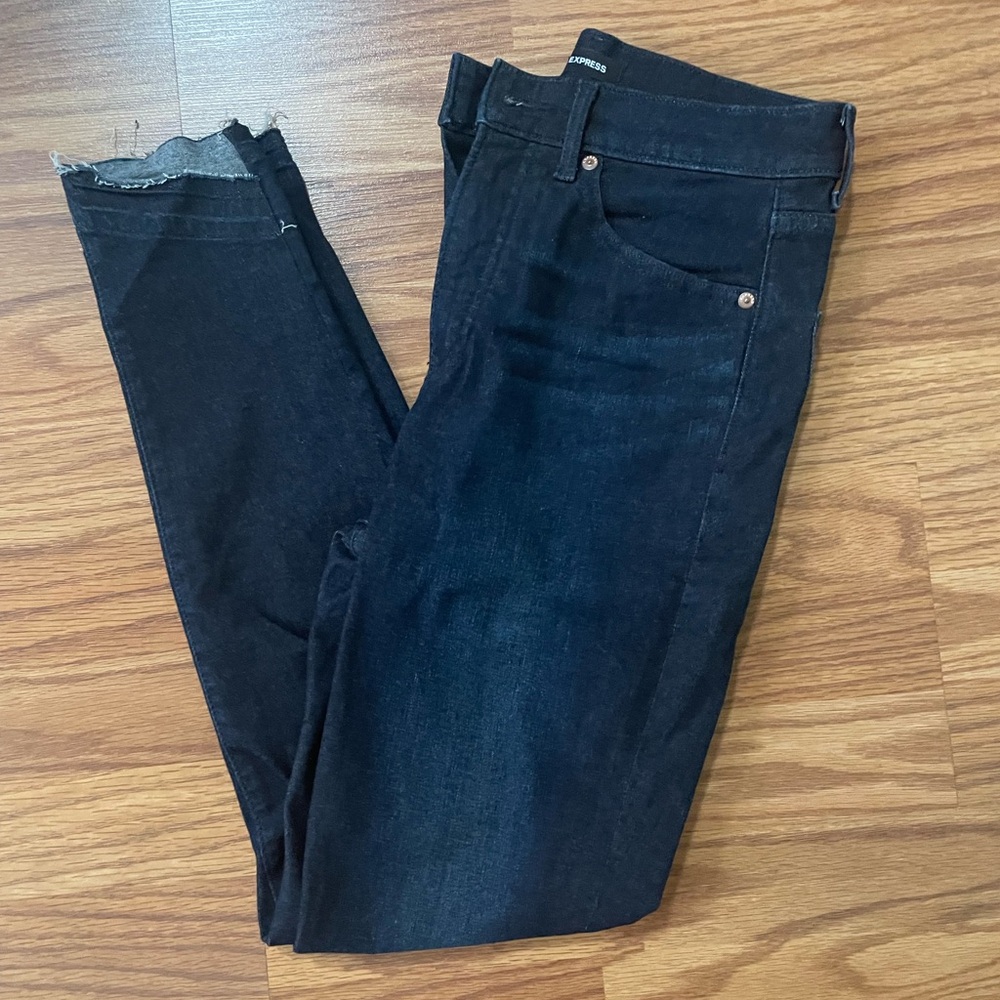 Women’s EXPRESS Dark Blue Jeans Size 4R